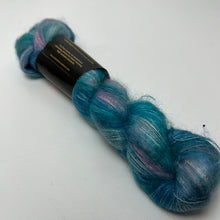 Load image into Gallery viewer, Chandelier Isle