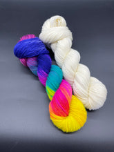 Load image into Gallery viewer, Arcade Shawl Sets