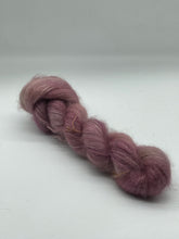 Load image into Gallery viewer, Chandelier Isle