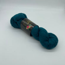 Load image into Gallery viewer, Fountainbleau DK