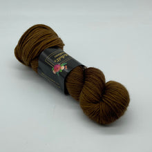 Load image into Gallery viewer, Fountainbleau DK