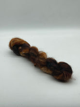 Load image into Gallery viewer, Chandelier Isle