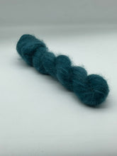 Load image into Gallery viewer, Chandelier Isle