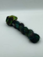 Load image into Gallery viewer, Chandelier Isle